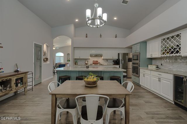 748 Jalynn Grace Drive, Canutillo, TX 79835