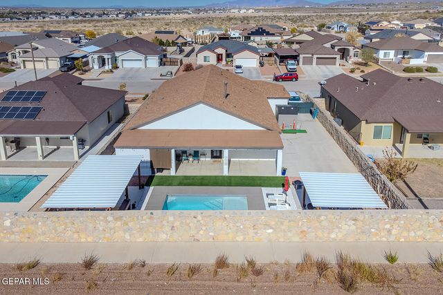 748 Jalynn Grace Drive, Canutillo, TX 79835