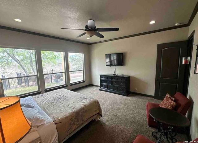 118 Skipping Stone, Concan, TX 78838