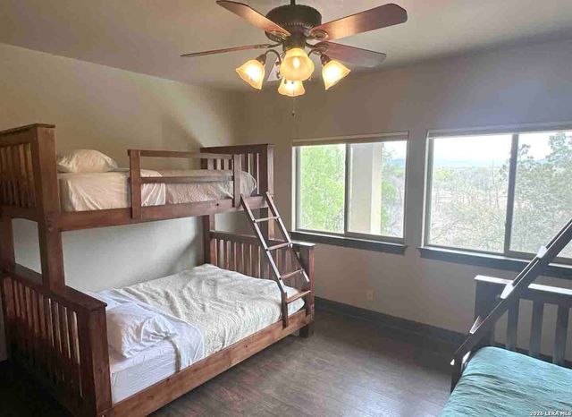 118 Skipping Stone, Concan, TX 78838