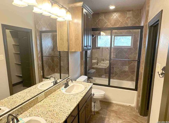 118 Skipping Stone, Concan, TX 78838