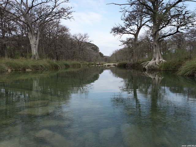 118 Skipping Stone, Concan, TX 78838