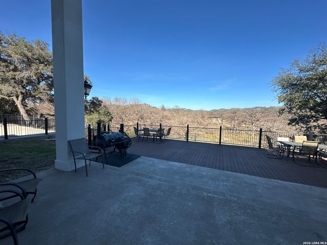 118 Skipping Stone, Concan, TX 78838