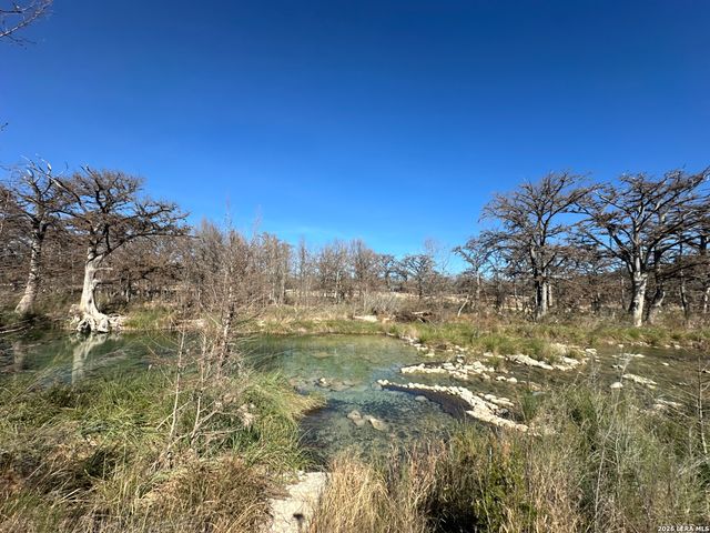 118 Skipping Stone, Concan, TX 78838