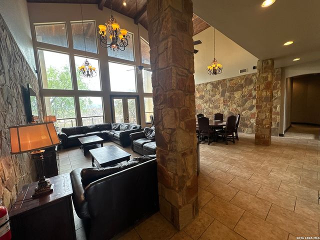 118 Skipping Stone, Concan, TX 78838