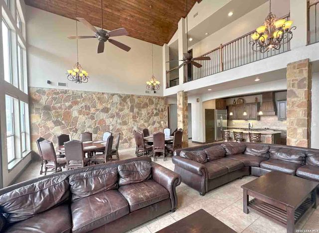 118 Skipping Stone, Concan, TX 78838