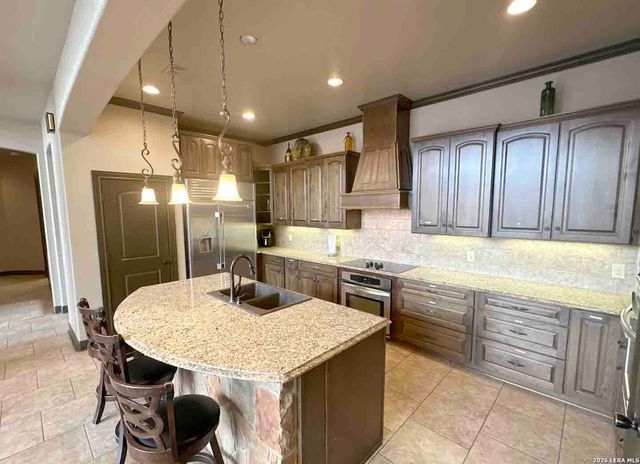 118 Skipping Stone, Concan, TX 78838