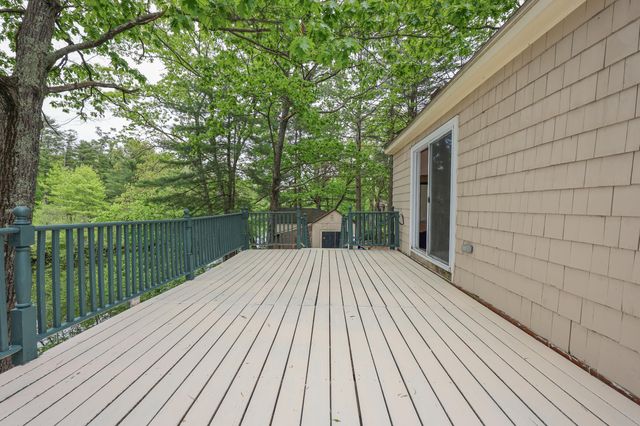 11 Riverside Drive, Rochester, NH 03867