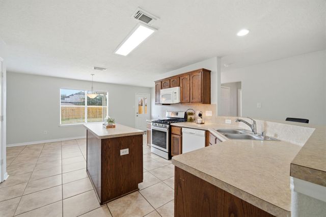 1015 Santa Fe Court, Rosenberg, TX 77471