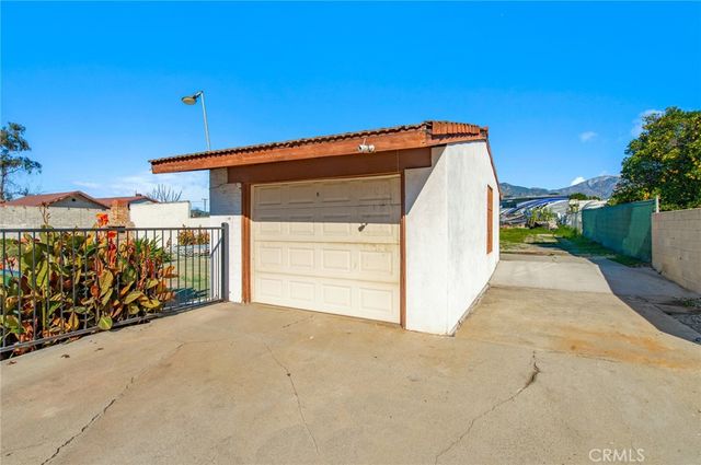 1885 W 9th, Upland, CA 91786