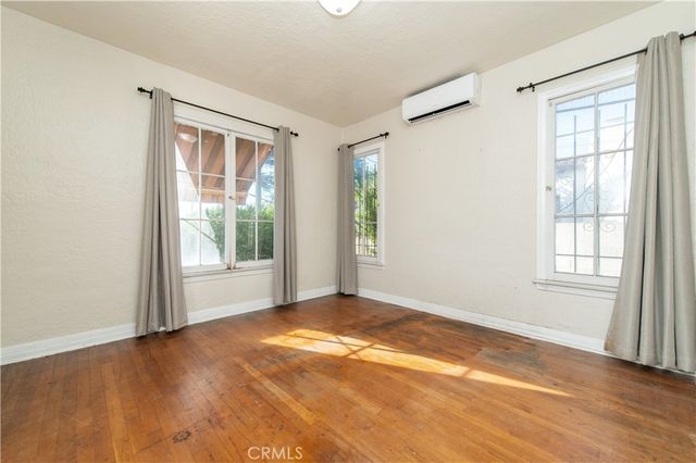 1885 W 9th, Upland, CA 91786