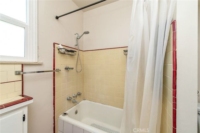 1885 W 9th, Upland, CA 91786