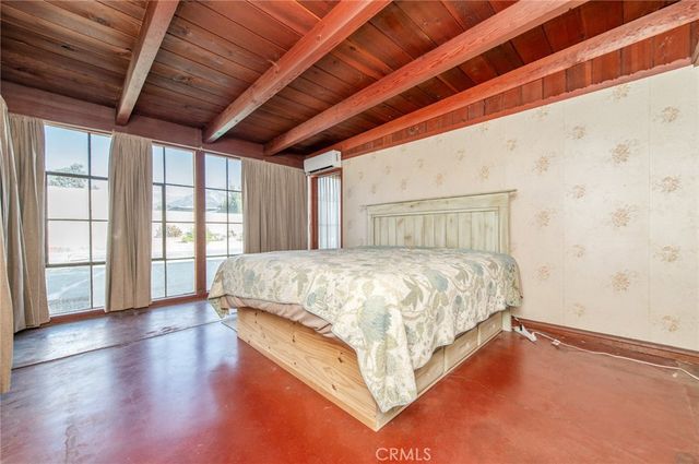 1885 W 9th, Upland, CA 91786