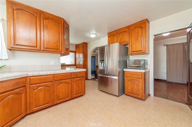 1885 W 9th, Upland, CA 91786