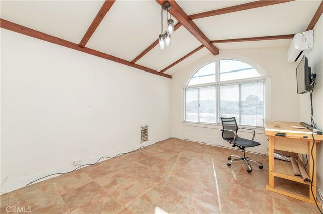 1885 W 9th, Upland, CA 91786