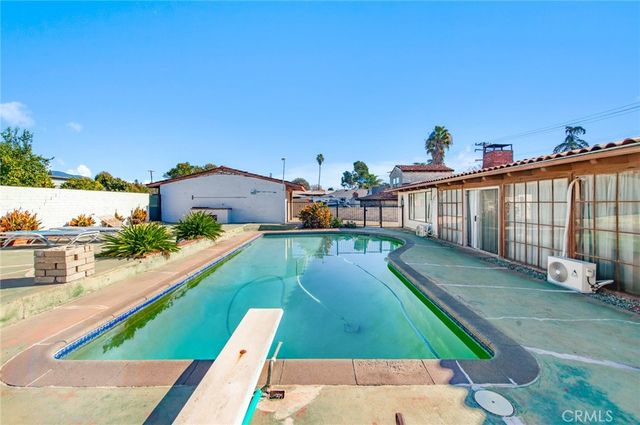 1885 W 9th, Upland, CA 91786