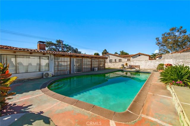 1885 W 9th, Upland, CA 91786