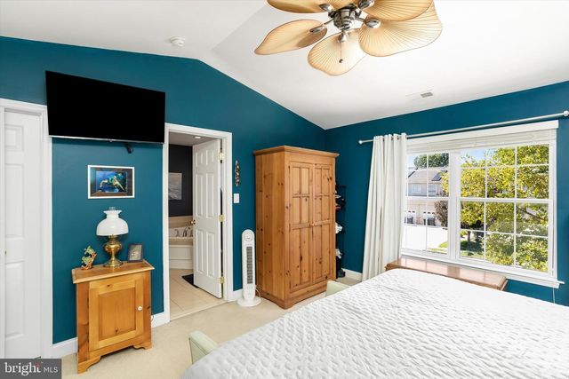 126 SEQUOIA DR, Berlin, NJ 08009