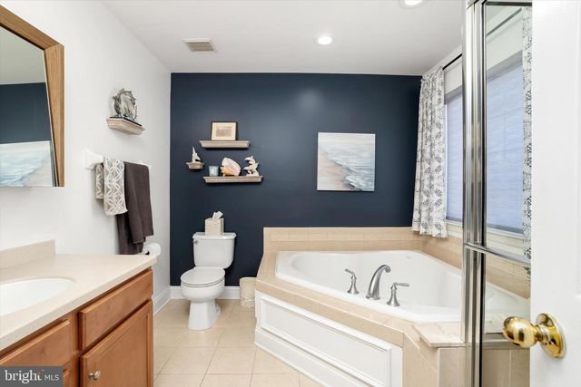 126 SEQUOIA DR, Berlin, NJ 08009