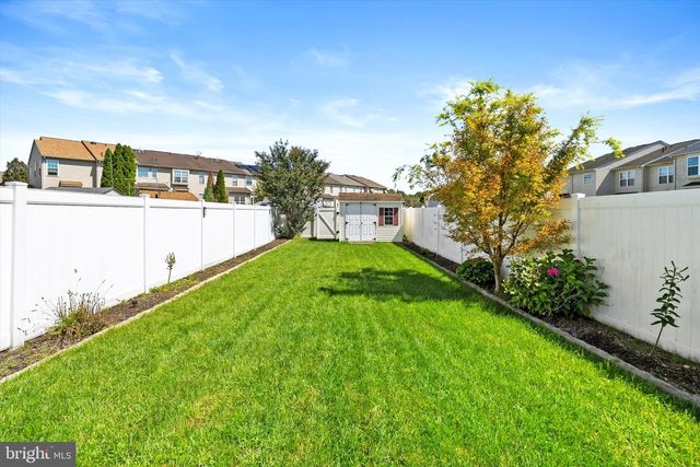 126 SEQUOIA DR, Berlin, NJ 08009