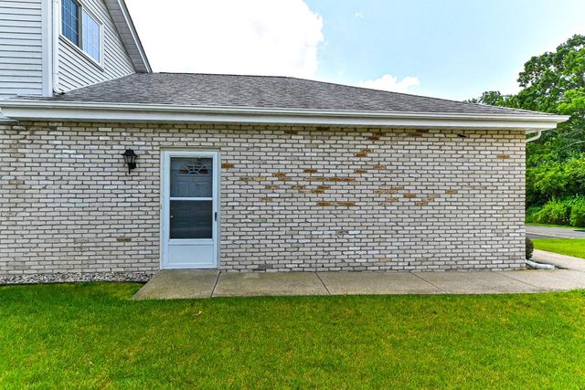 9101 S Aspen DRIVE #8, Oak Creek, WI 53154