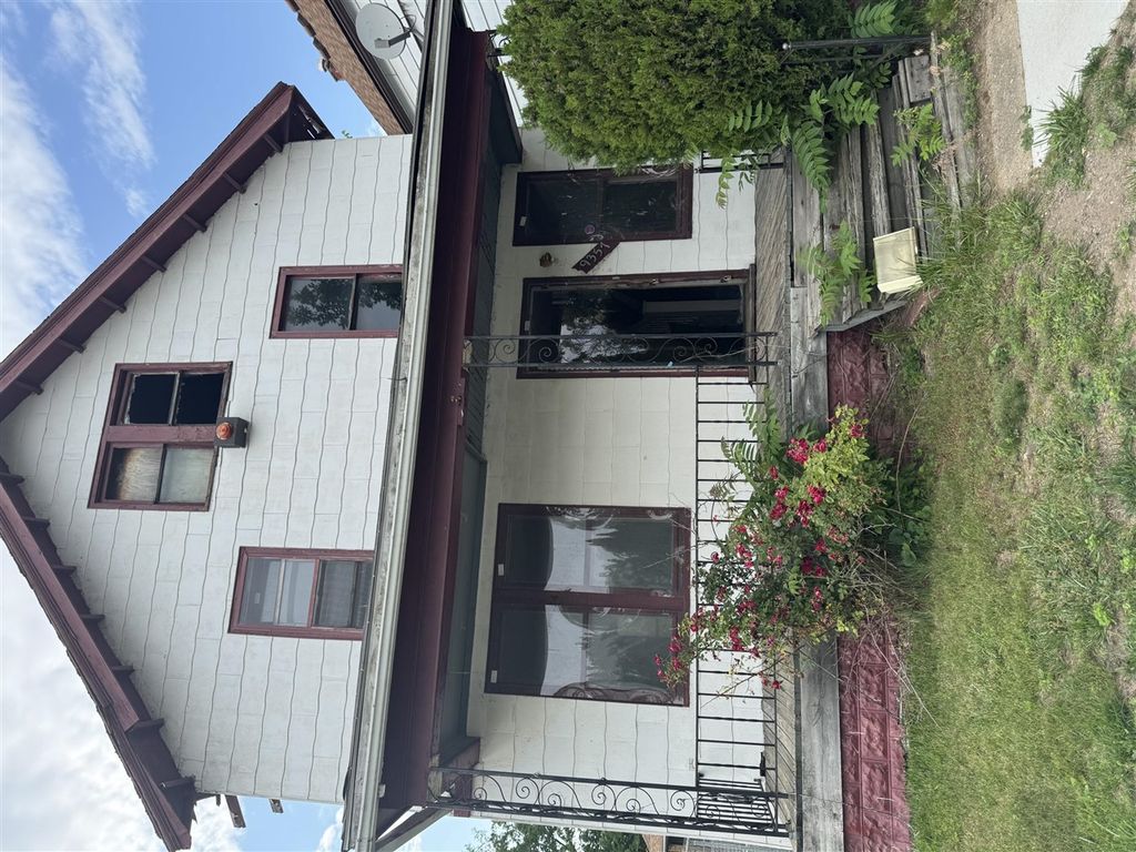 9357 Richter Street, Detroit, MI 48214