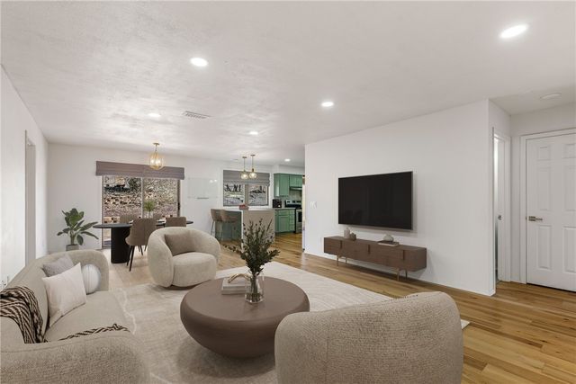 19 Coalburn Circle, Bella Vista, AR 72715