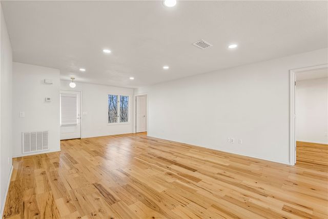 19 Coalburn Circle, Bella Vista, AR 72715