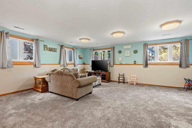 3481 EICHSTADT ROAD, Oshkosh, WI 54901