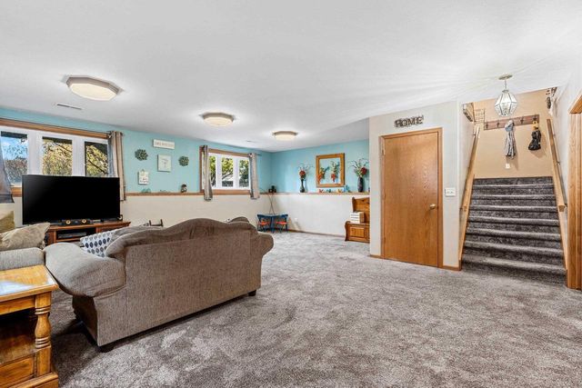 3481 EICHSTADT ROAD, Oshkosh, WI 54901