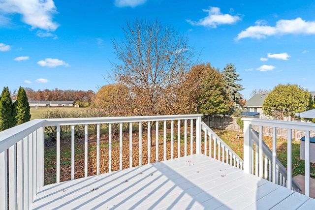 3481 EICHSTADT ROAD, Oshkosh, WI 54901