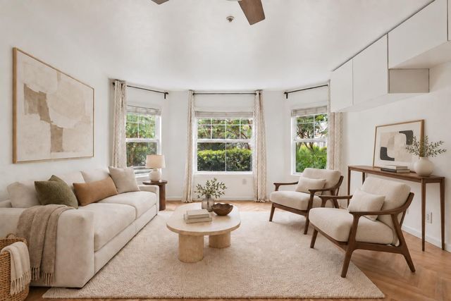 555 10th Street 102, Oakland, CA 94607