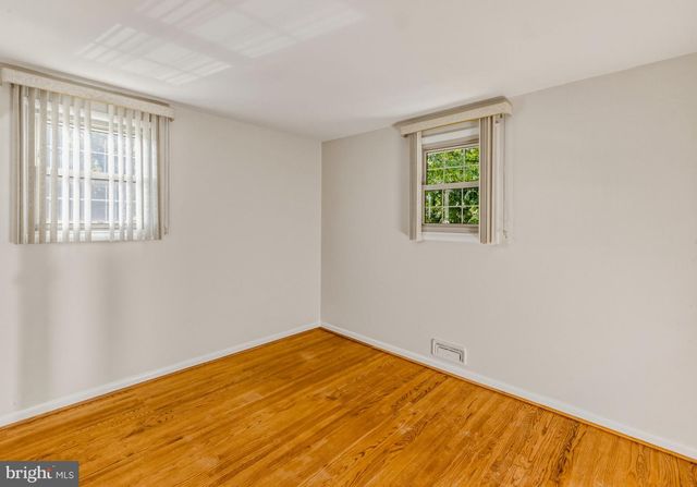 60 SARATOGA RD, Stratford, NJ 08084