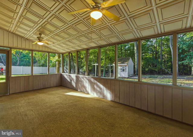 60 SARATOGA RD, Stratford, NJ 08084