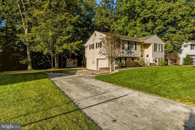 60 SARATOGA RD, Stratford, NJ 08084