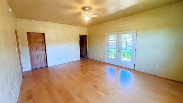 22 Camino Loma, Santa Fe, NM 87507