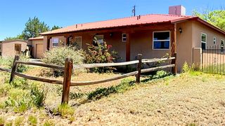 22 Camino Loma, Santa Fe, NM 87507