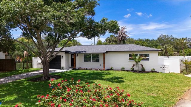 8496 118TH STREET, Seminole, FL 33772