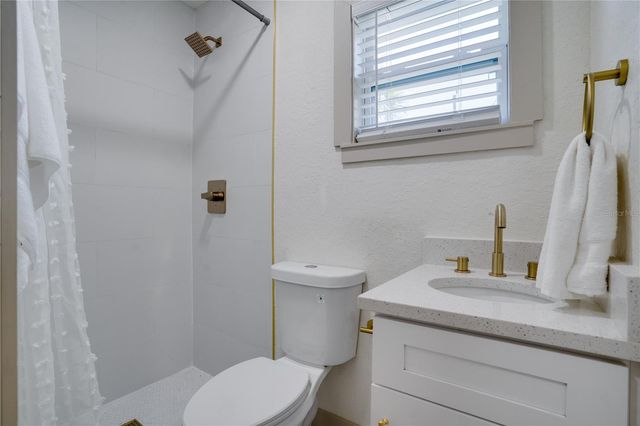 8496 118TH STREET, Seminole, FL 33772