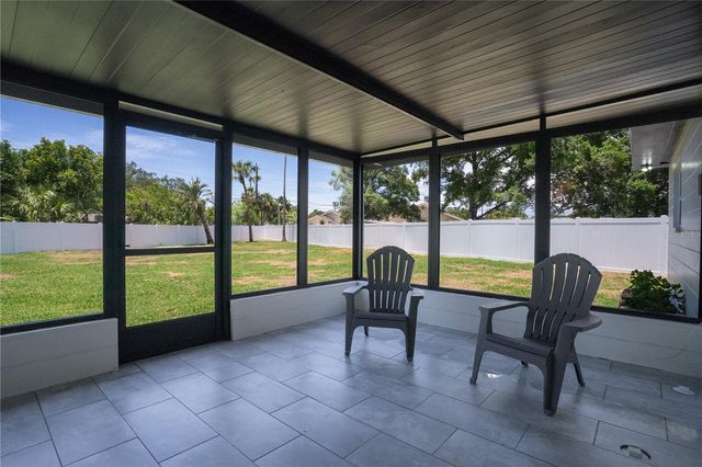 8496 118TH STREET, Seminole, FL 33772