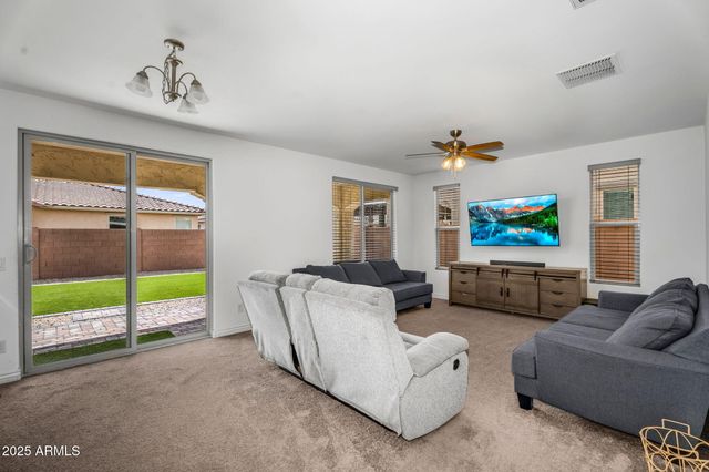 10425 E CORBIN Avenue, Mesa, AZ 85212