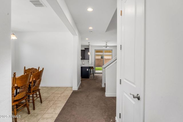 10425 E CORBIN Avenue, Mesa, AZ 85212