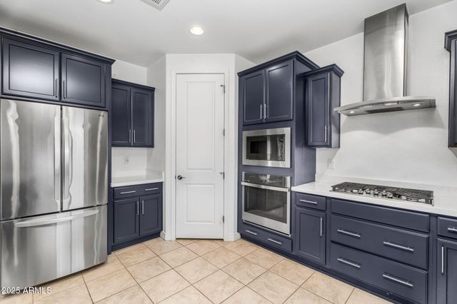 10425 E CORBIN Avenue, Mesa, AZ 85212