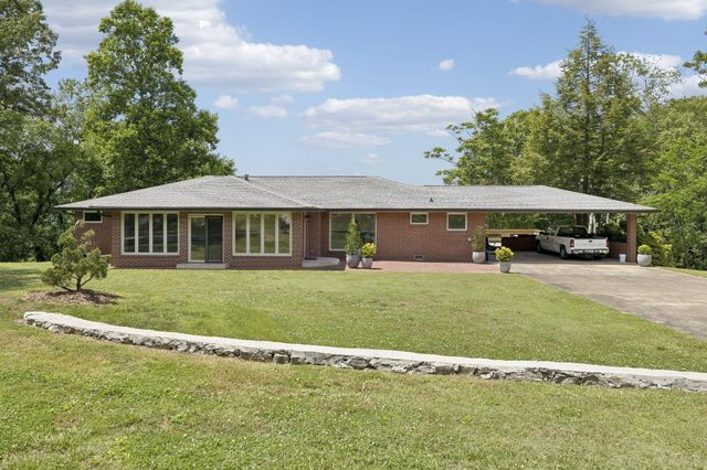 54 Shallowford Road, Chattanooga, TN 37404