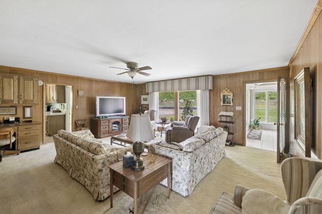 54 Shallowford Road, Chattanooga, TN 37404