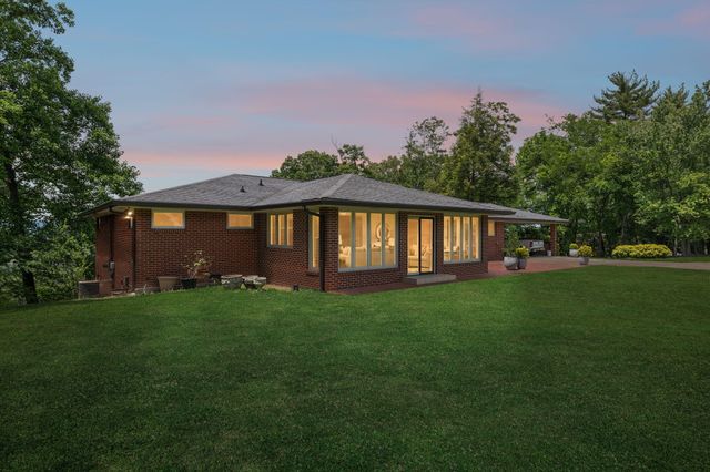 54 Shallowford Road, Chattanooga, TN 37404