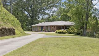54 Shallowford Road, Chattanooga, TN 37404
