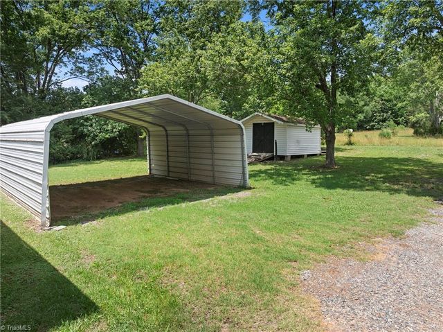 527 Riverview Road, Lexington, NC 27292