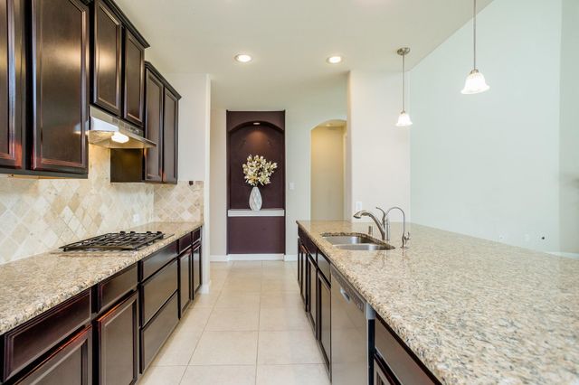 4622 Regal Shadow Lane, Sugar Land, TX 77479