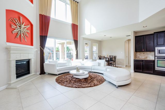 4622 Regal Shadow Lane, Sugar Land, TX 77479